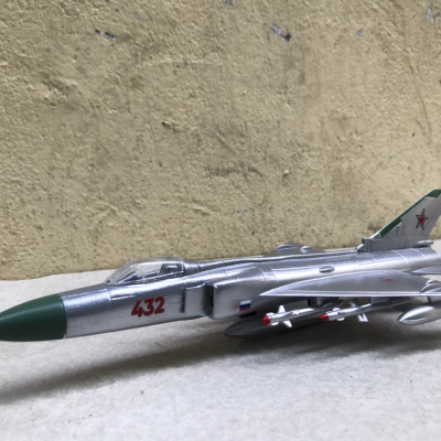 Mô hình Máy báy Sukhoi SU-15 Flangon tỷ lệ 1:72 ABS