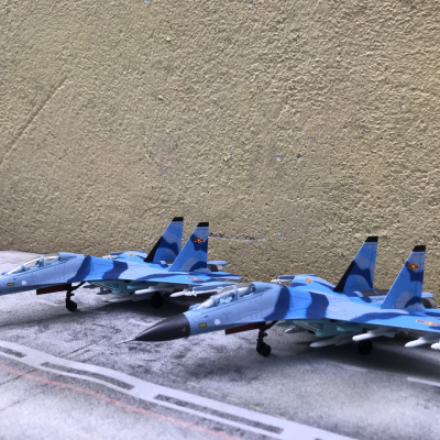 Mô hình Máy bay Sukhoi SU-30 Việt Nam tỷ lệ 1:100