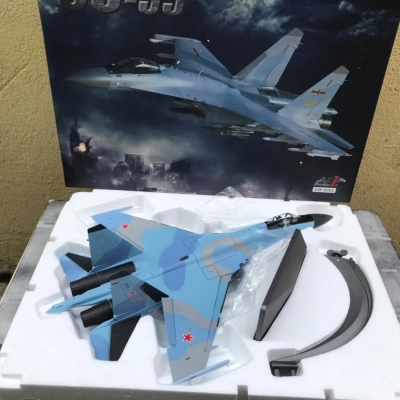 Mô hình Máy bay Sukhoi SU-35 Nga tỷ lệ 1:48