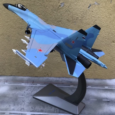 Mô hình Máy bay Sukhoi SU-35 Nga tỷ lệ 1:48