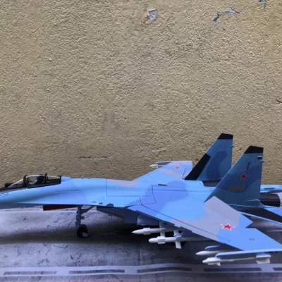 Mô hình Máy bay Sukhoi SU-35 Nga tỷ lệ 1:48