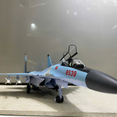 Mô hình Máy bay Sukhoi SU-35 Nga tỷ lệ 1:48