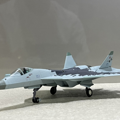 ​​Mô hình Máy bay Sukhoi SU-57 tỷ lệ 1:100