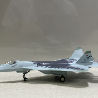 ​​Mô hình Máy bay Sukhoi SU-57 tỷ lệ 1:100