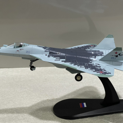 ​​Mô hình Máy bay Sukhoi SU-57 tỷ lệ 1:100