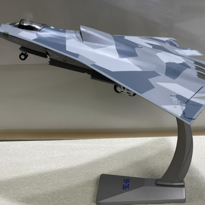 ​Mô hình Máy bay tàng hình J-36 tỷ lệ 1:72