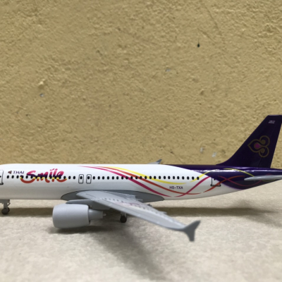 Mô hình máy bay Thailan Airline tỷ lệ  1:350