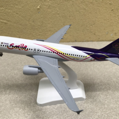 Mô hình máy bay Thailan Airline tỷ lệ  1:350