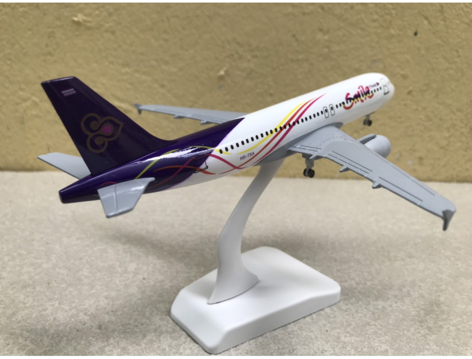 Mô hình máy bay Thailan Airline tỷ lệ 1:350 Mô hình máy bay Thailan Airline tỷ lệ 1:350