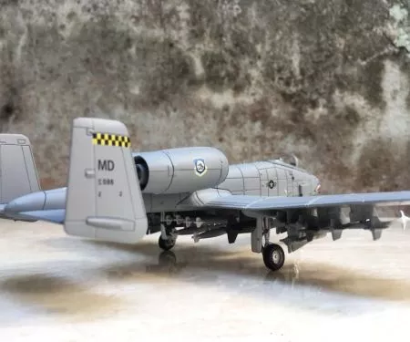 ​Mô hình máy bay Tiêm kích A-10  tỷ lệ 1:100