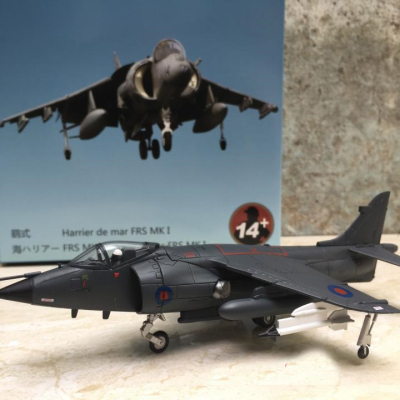 Máy bay Tiêm kích (Anh)  BAE Sea Harrier II tỷ lệ 1:72