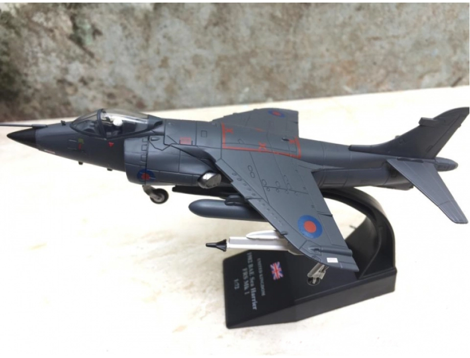 Mô hình Máy bay Tiêm kích BAE Sea Harrier II tỷ lệ 1:72 