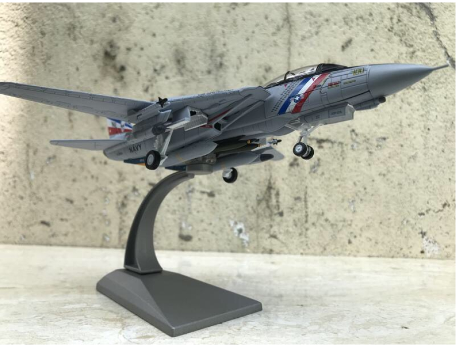 Mô hình Máy bay Tiêm kích F-14 Super Tomcat tỷ lệ 1:100 Mô hình Máy bay Tiêm kích F-14 Super Tomcat tỷ lệ 1:100