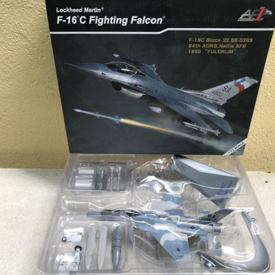 Mô hình máy bay Tiêm kích F-16 Fighting Falcon tỷ lệ 1:72