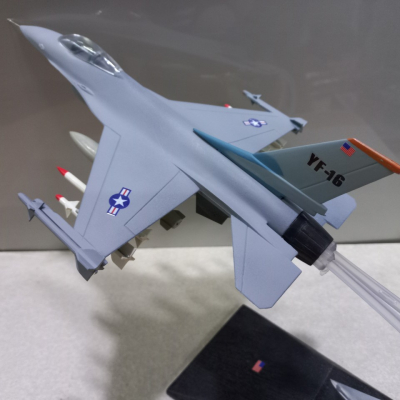 Mô hình Máy báy Tiêm kich F-16 tỷ lệ 1:48