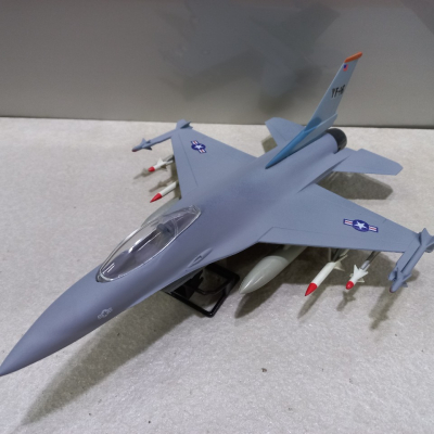 Mô hình Máy báy Tiêm kich F-16 tỷ lệ 1:48