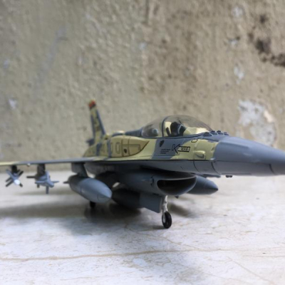 Mô hình Máy bay Tiêm kích F-16EF tỷ lệ 1:72