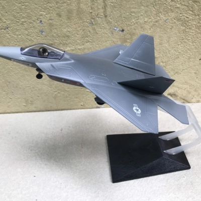 Mô hình Máy báy Tiêm kich F-22 RAPTOR ABS tỷ lệ 1:72