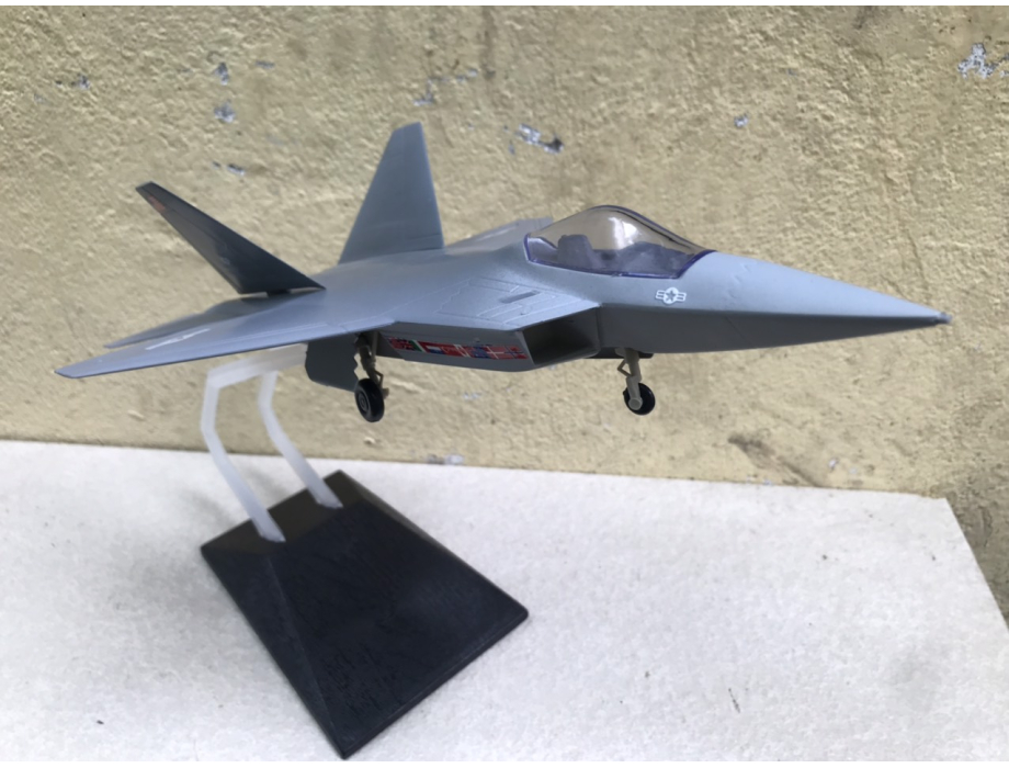 Mô hình Máy báy Tiêm kich F-22 RAPTOR ABS tỷ lệ 1:72 Mô hình Máy báy Tiêm kich F-22 RAPTOR ABS tỷ lệ 1:72