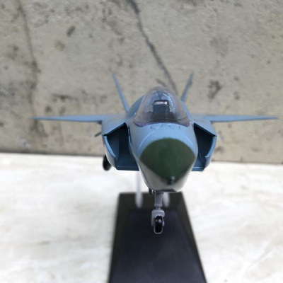 Mô hình Máy báy Tiêm kich F-35 tỷ lệ 1:72