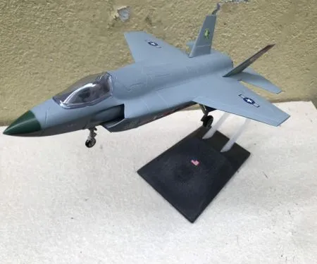 ​Mô hình Máy báy Tiêm kich F-35B  ABS tỷ lệ 1:48