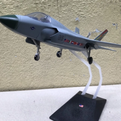 Mô hình Máy báy Tiêm kich F-35B  ABS tỷ lệ 1:48