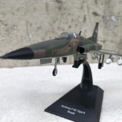 Mô hình máy bay Tiêm kích F-5E Tiger II tỷ lệ 1:72
