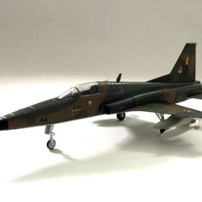Mô hình Máy bay Tiêm kích F-5E Tiger II tỷ lệ 1:72