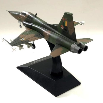 Mô hình Máy bay Tiêm kích F-5E Tiger II tỷ lệ 1:72