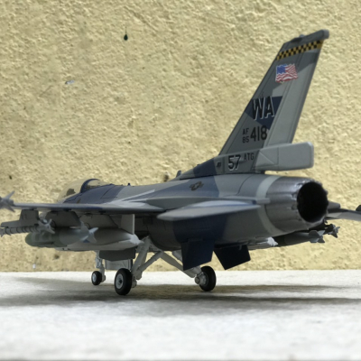 Mô hình máy bay Tiêm kích F16C/D tỷ lệ 1:72