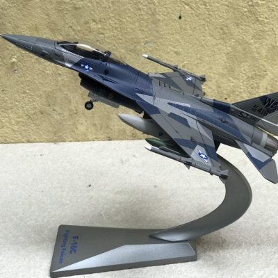 Mô hình máy bay Tiêm kích F16C/D tỷ lệ 1:72