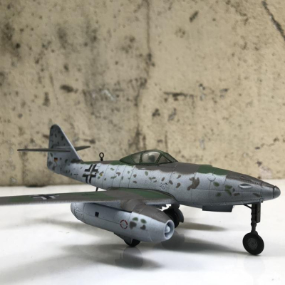 Mô hình máy bay Tiêm kích ME262 Schuwl  tỷ lệ 1:72