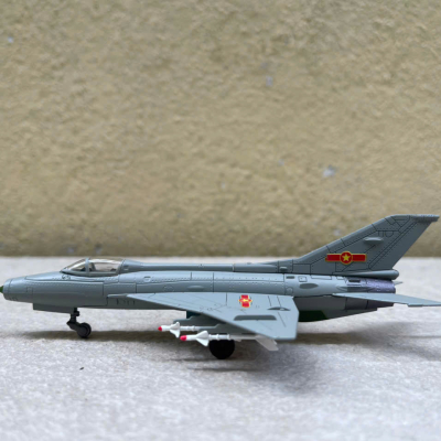 ​Mô hình Máy bay Tiêm kích Mig-21 Việt Nam tỷ lệ 1:100