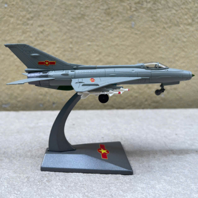 ​Mô hình Máy bay Tiêm kích Mig-21 Việt Nam tỷ lệ 1:100