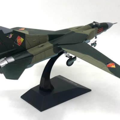 Mô hình Máy bay Tiêm kích MIG 23 tỷ lệ 1:72