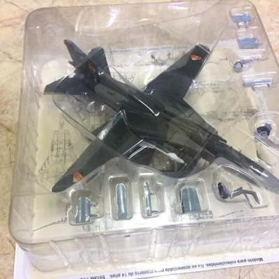 Mô hình Máy bay Tiêm kích MIG 23 tỷ lệ 1:72