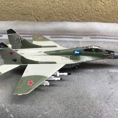 Mô hình Máy bay Tiêm kích Mig-29  tỷ lệ 1:100