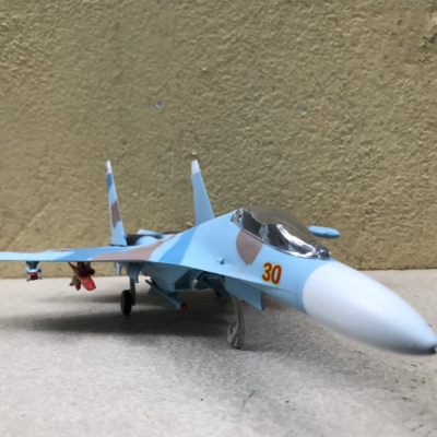 Mô hình Máy báy Tiêm kích SU-30 MK2 Flanker ABS tỷ lệ 1:72