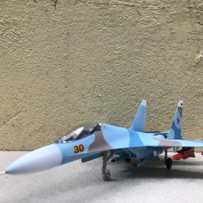 Mô hình Máy báy Tiêm kích SU-30 MK2 Flanker ABS tỷ lệ 1:72