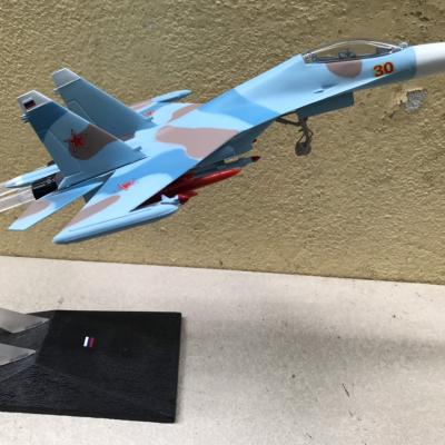 Mô hình Máy báy Tiêm kích SU-30 MK2 Flanker ABS tỷ lệ 1:72