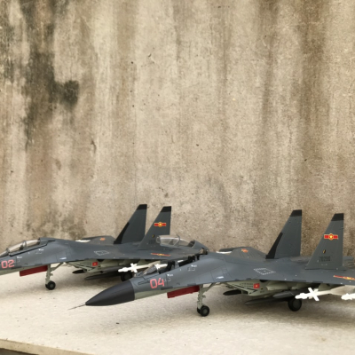 ​Mô hình máy bay Tiêm kích SU-30MKK KQ Việt Nam tỷ lệ 1:72