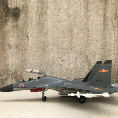 ​Mô hình máy bay Tiêm kích SU-30MKK KQ Việt Nam tỷ lệ 1:72