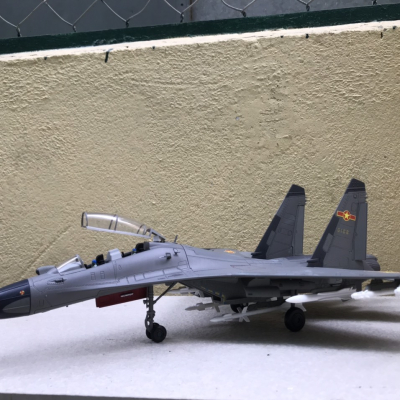 Mô hình máy bay Tiêm kích SU-30MKK  tỷ lệ 1:48