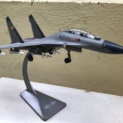 Mô hình máy bay Tiêm kích SU-30MKK  tỷ lệ 1:48