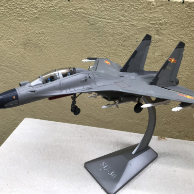 Mô hình máy bay Tiêm kích SU-30MKK  tỷ lệ 1:48
