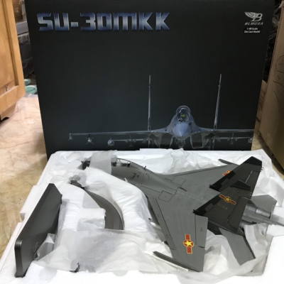 Mô hình máy bay Tiêm kích SU-30MKK  tỷ lệ 1:48