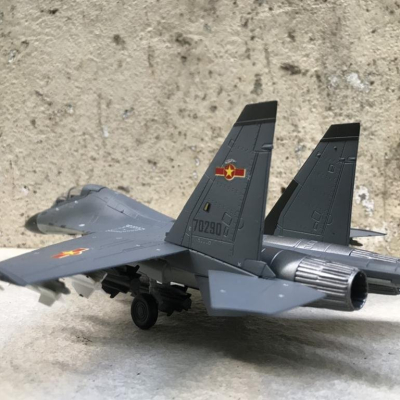 Mô hình máy bay Tiêm kích SU-30MKK  tỷ lệ 1:72