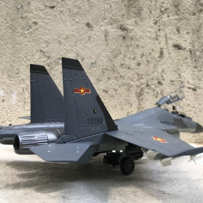 Mô hình máy bay Tiêm kích SU-30MKK  tỷ lệ 1:72