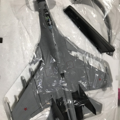 Mô hình máy bay tiêm kích Su-33  tỷ lệ 1:48