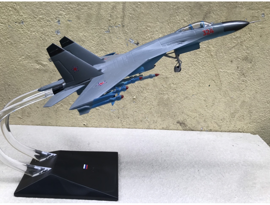 Mô hình Máy báy tiêm kich SU-35 ABS tỷ lệ 1:72 Mô hình Máy báy tiêm kich SU-35 ABS tỷ lệ 1:72